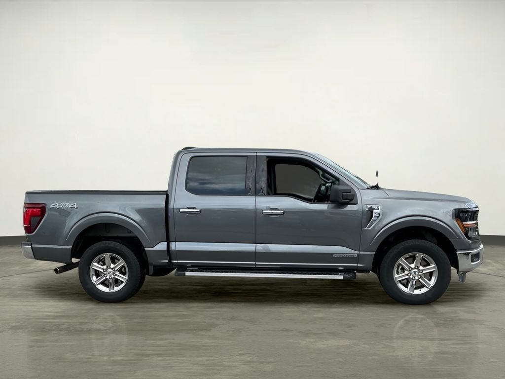 Used 2025 Gray Ford XLT image 8