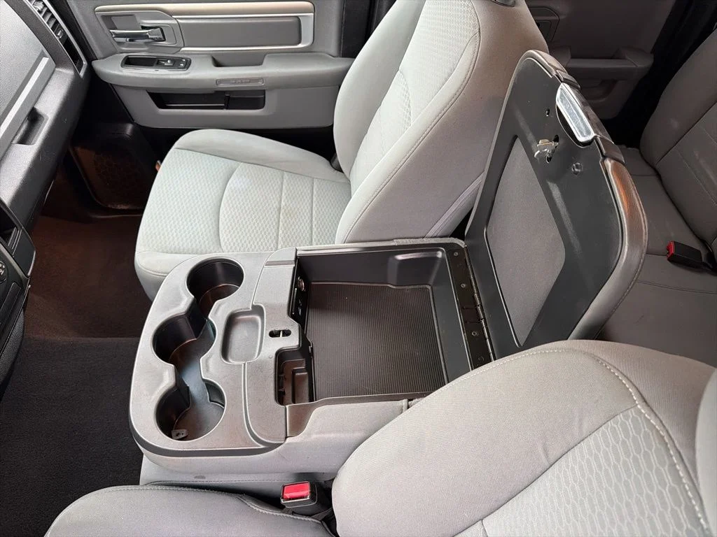 Used 2013 Blue Ram SLT image 38