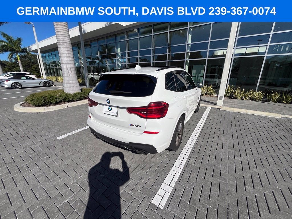 Used 2019 Alpine White BMW M40i image 9