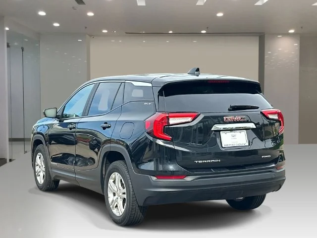 Used 2024 Black GMC SLE image 4