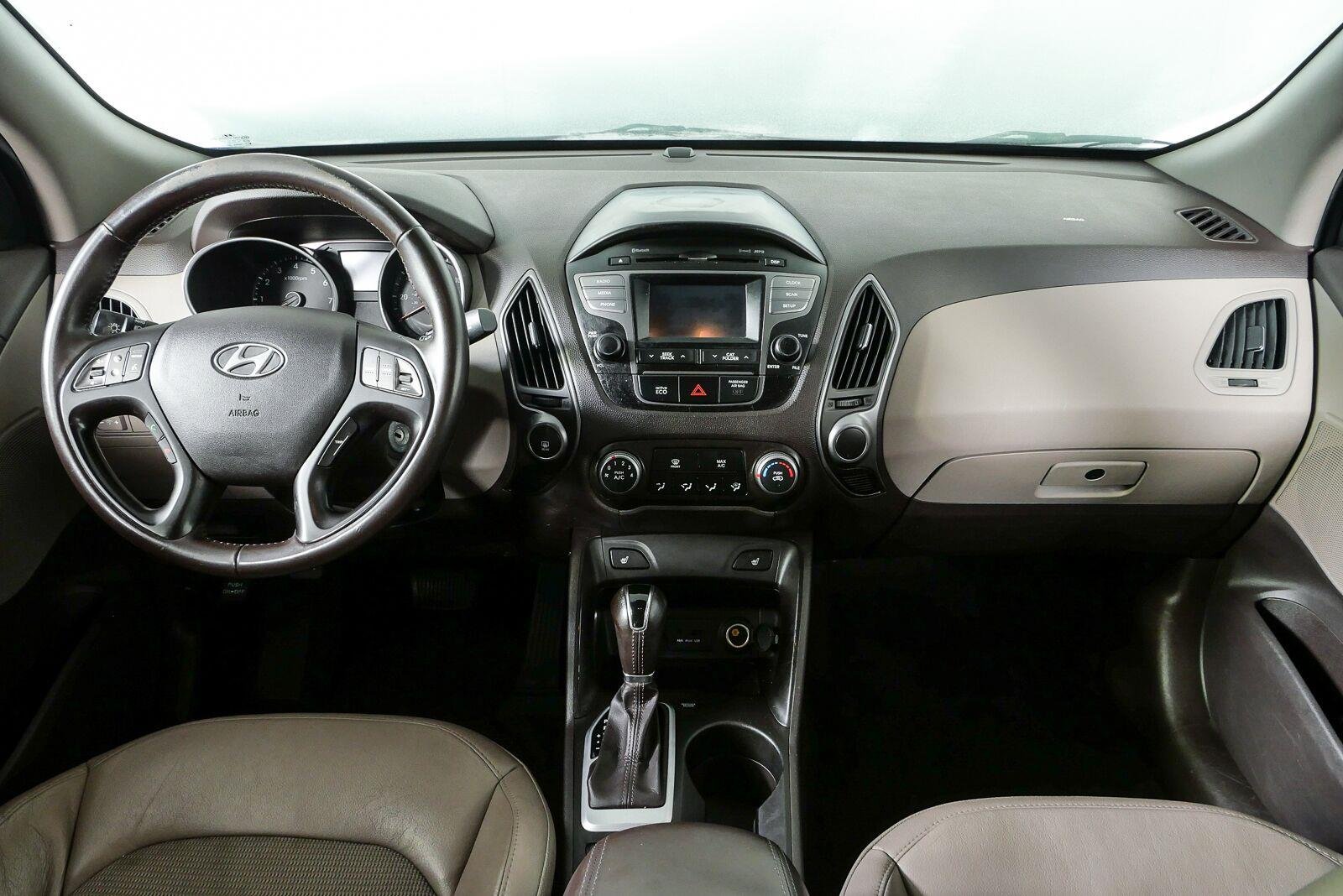 Used 2014 Laguna Blue Metallic Hyundai SE image 18