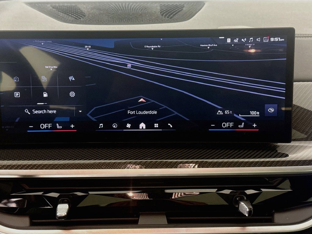 Used 2024 Black BMW M60i image 13