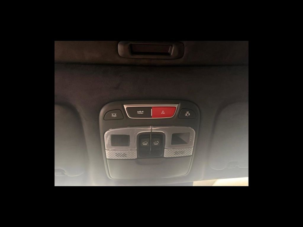 Used 2025 Black Kia SX-Prestige X-Line image 27