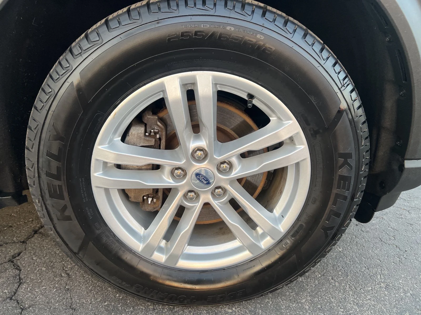 Used 2023 Agate Black Metallic Ford XLT image 43