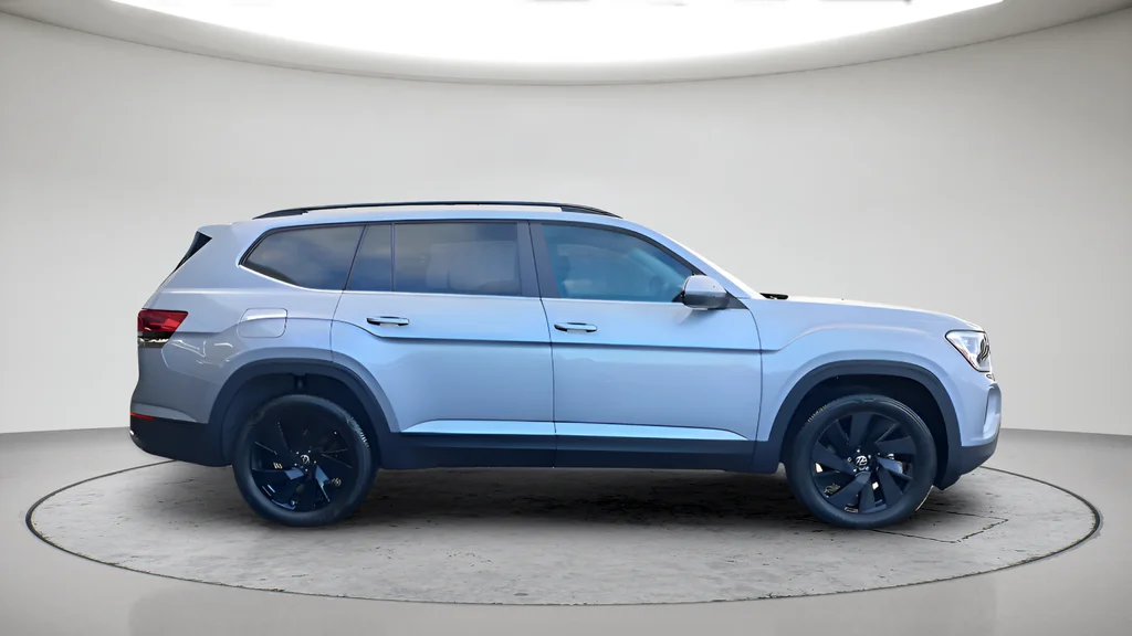 New 2026 Volkswagen Atlas SE w/Technology 4D Sport Utility in