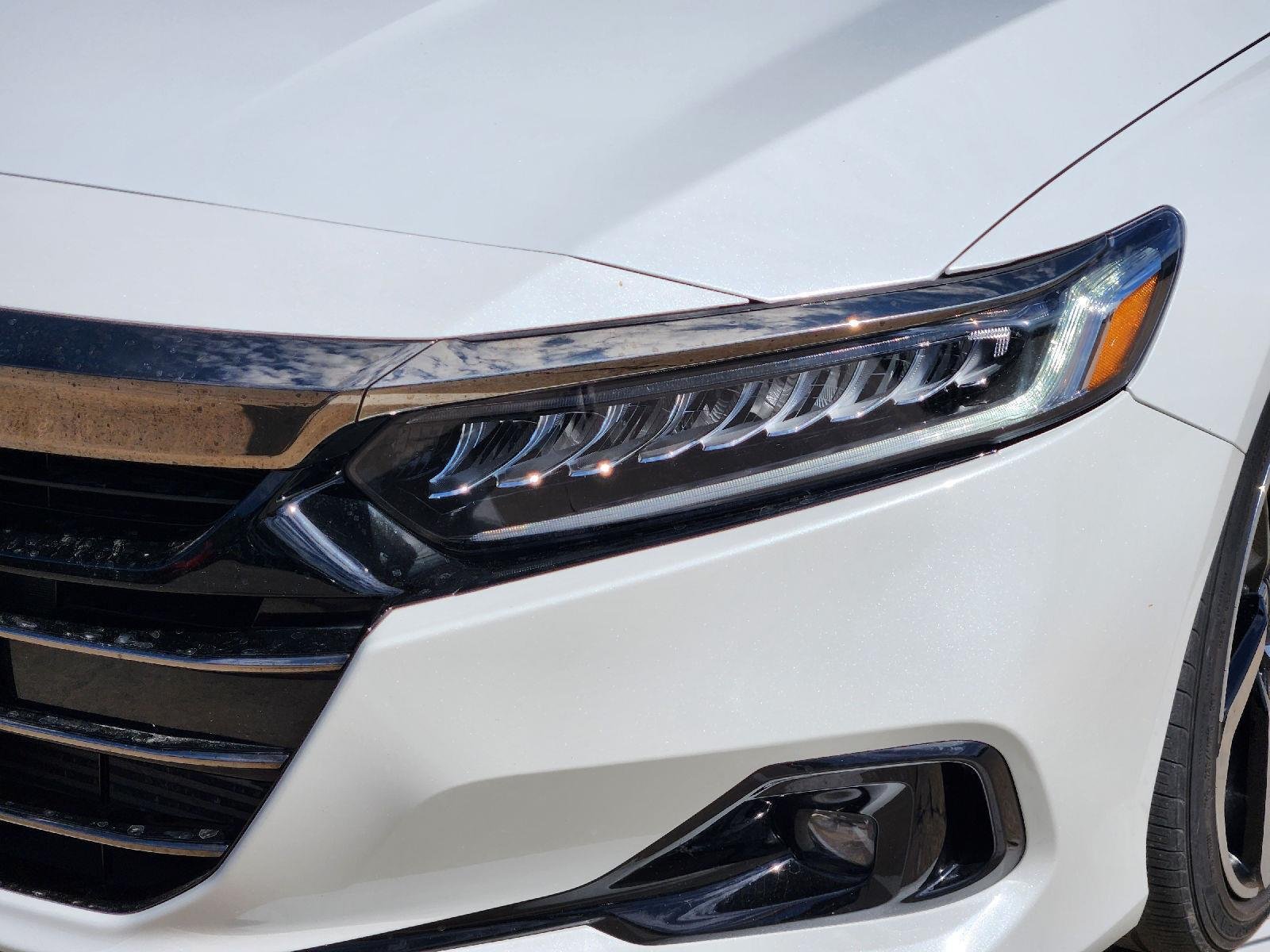 Used 2022 Platinum White Pearl Honda Sport image 7