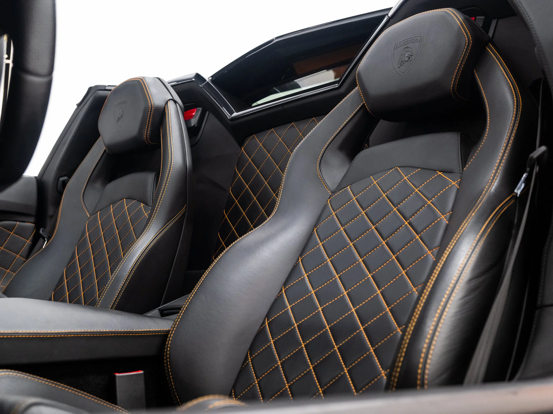 Used 2016 Arancio Atlas Pearl Effect Lamborghini LP700-4 image 30