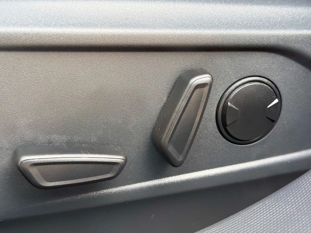 Used 2025 Beige Ford Premium image 20