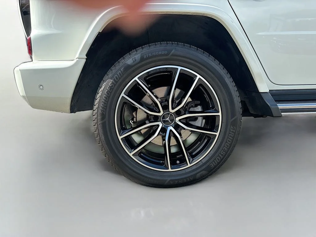Used 2021 designo Diamond White Metallic Mercedes-Benz G 550 image 15