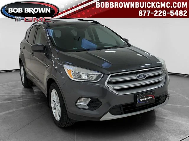 Used 2018 Gray Ford SE image 1