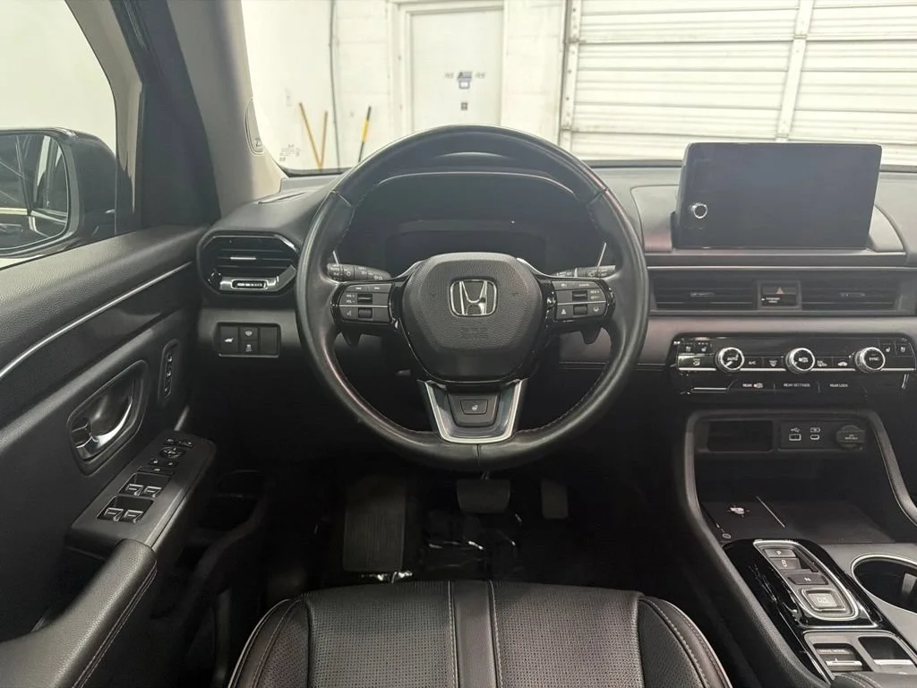 Used 2023 Black Honda Elite image 25