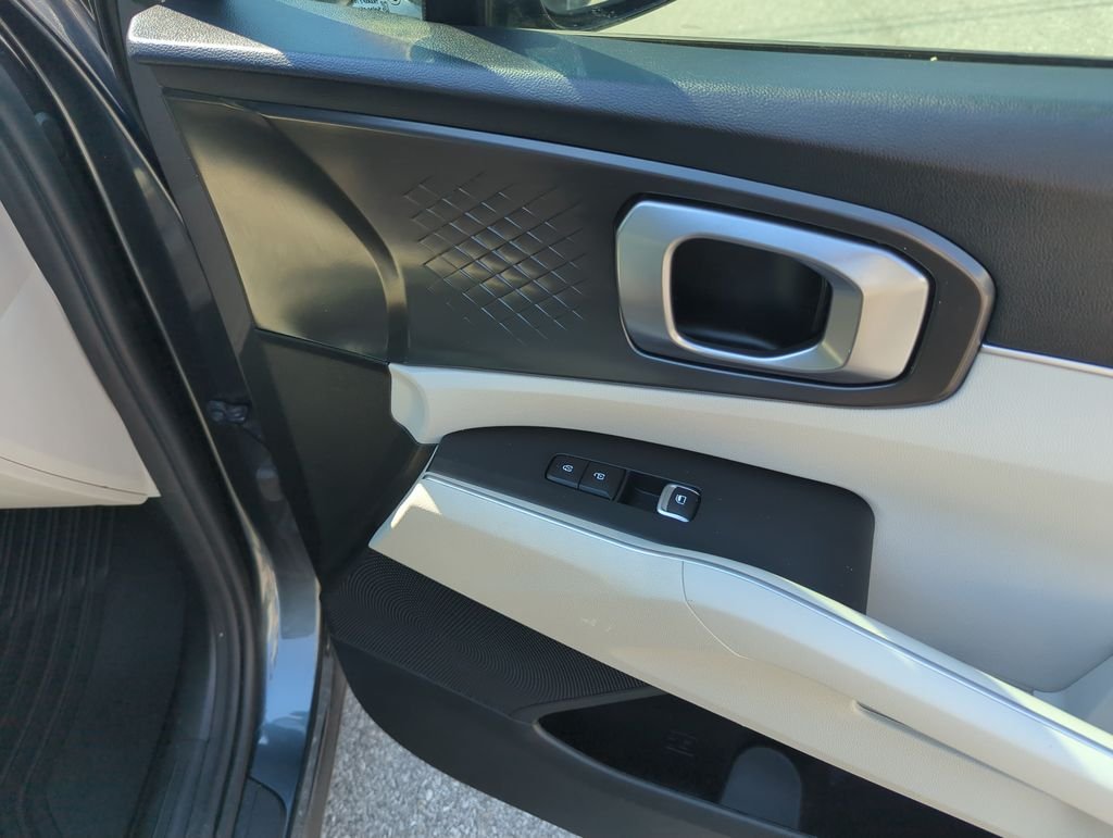 Used 2021 Gray Kia S image 34