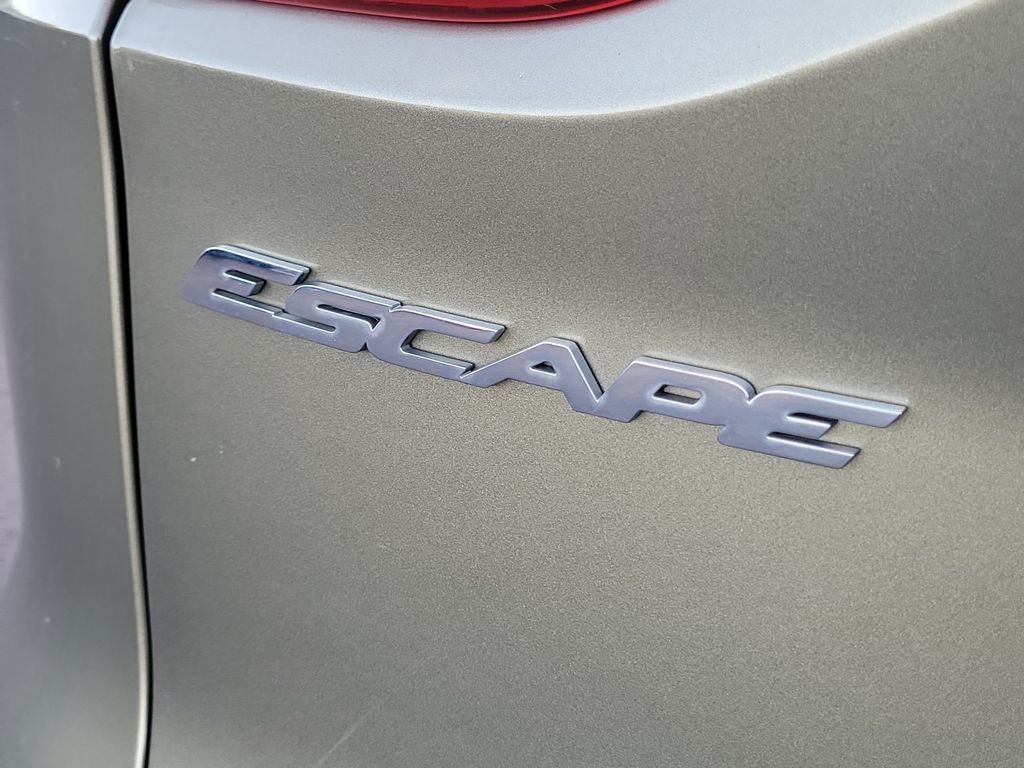 Used 2014  Ford SE image 7