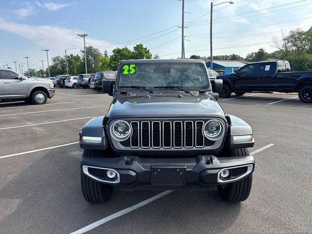 Used 2025 Gray Jeep Sahara 4xe image 5