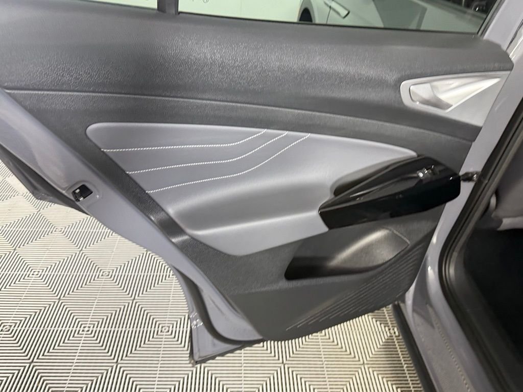 Used 2023 Gray Volkswagen Pro S image 27