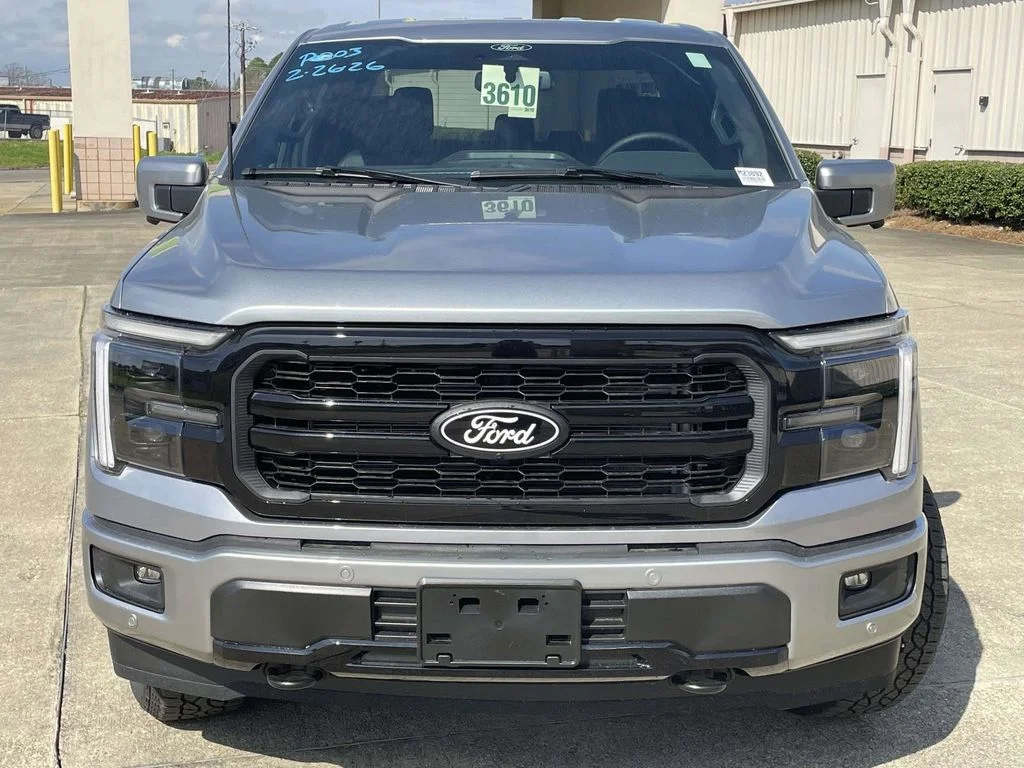 New 2026 Iconic Silver Metallic Ford Lariat® image 8