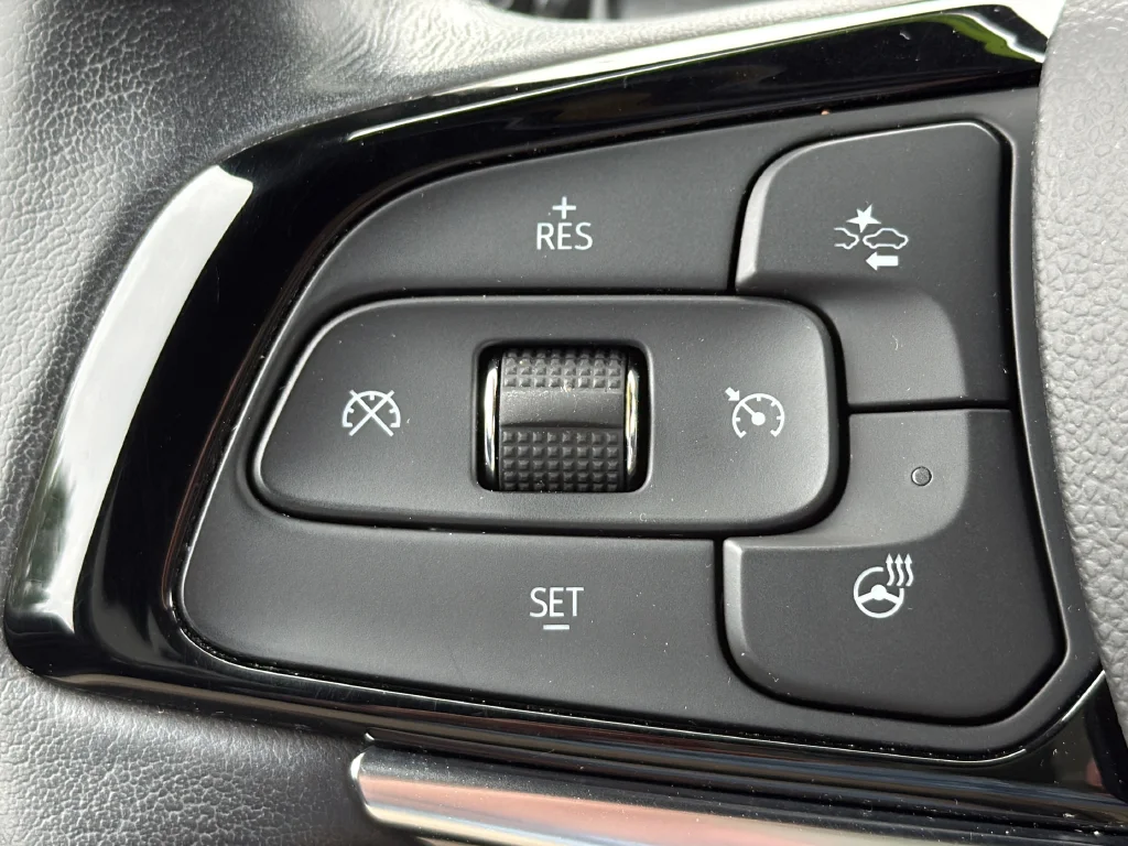 Used 2023 Gray Buick Essence image 28