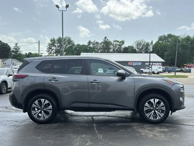 Used 2023 Gray Nissan SV image 9