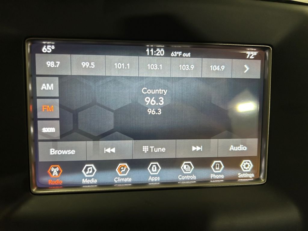 Used 2021 Silver Jeep Laredo E image 11