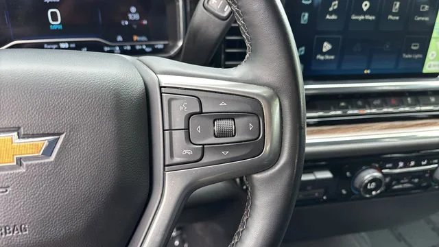Used 2025 Cypress Gray Chevrolet LT image 25