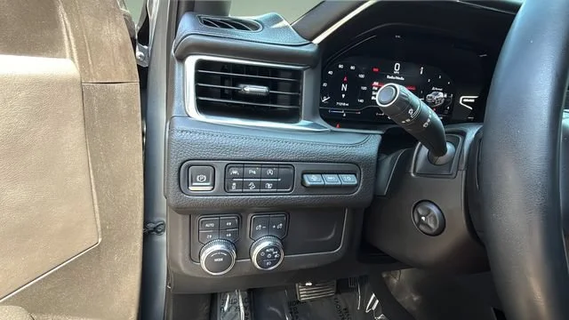 Used 2023 STERLING METALLIC GMC Denali image 22