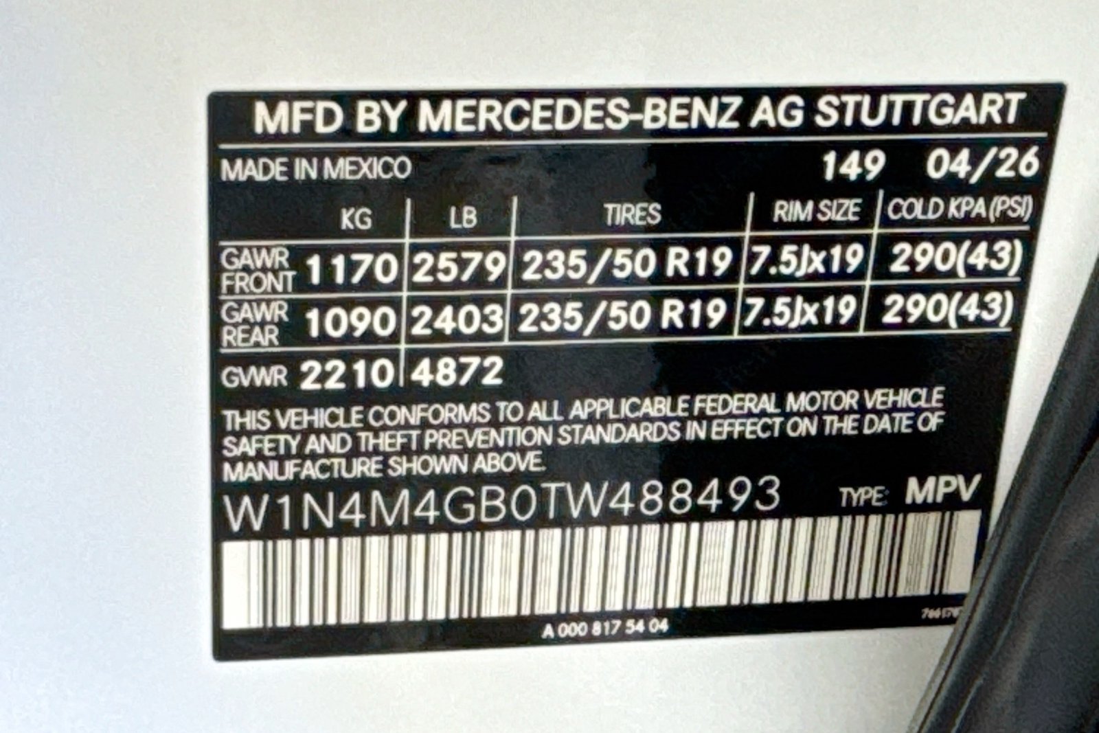 New 2026 Polar White Mercedes-Benz GLB 250 image 30