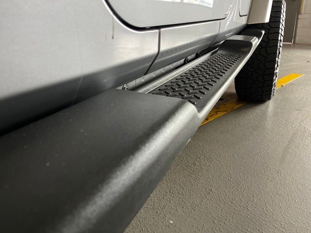 Used 2014 Billet Metallic Clearcoat Jeep Unlimited Sahara image 15