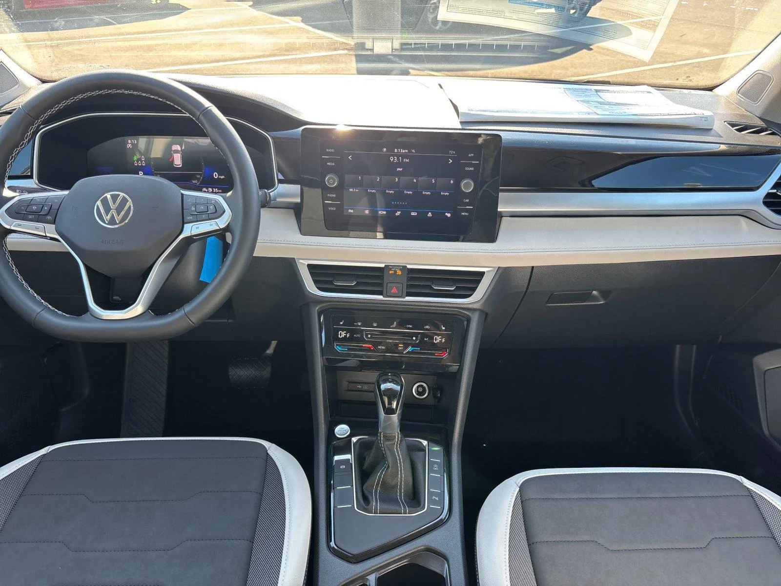 New 2027 Monument Gray Volkswagen SE image 33