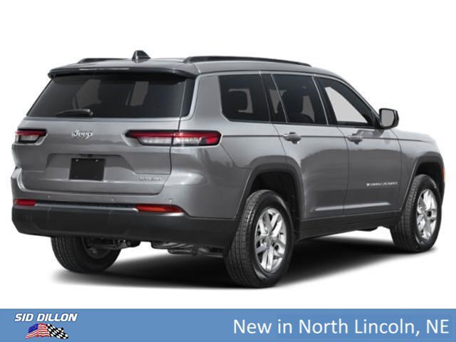 New 2027 Sting-Gray Clear-Coat Paint Jeep Limited image 4