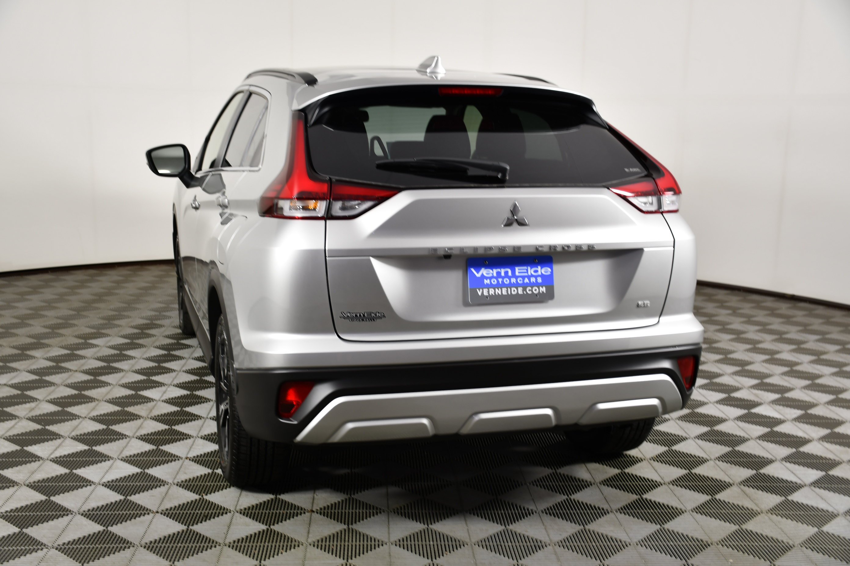 New 2026 Alloy Silver Metallic Mitsubishi SE 1.5T S-AWC image 7
