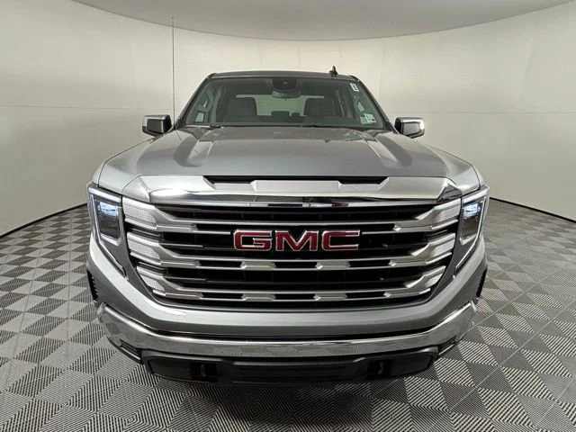 New 2026 Sterling Metallic GMC SLE image 2
