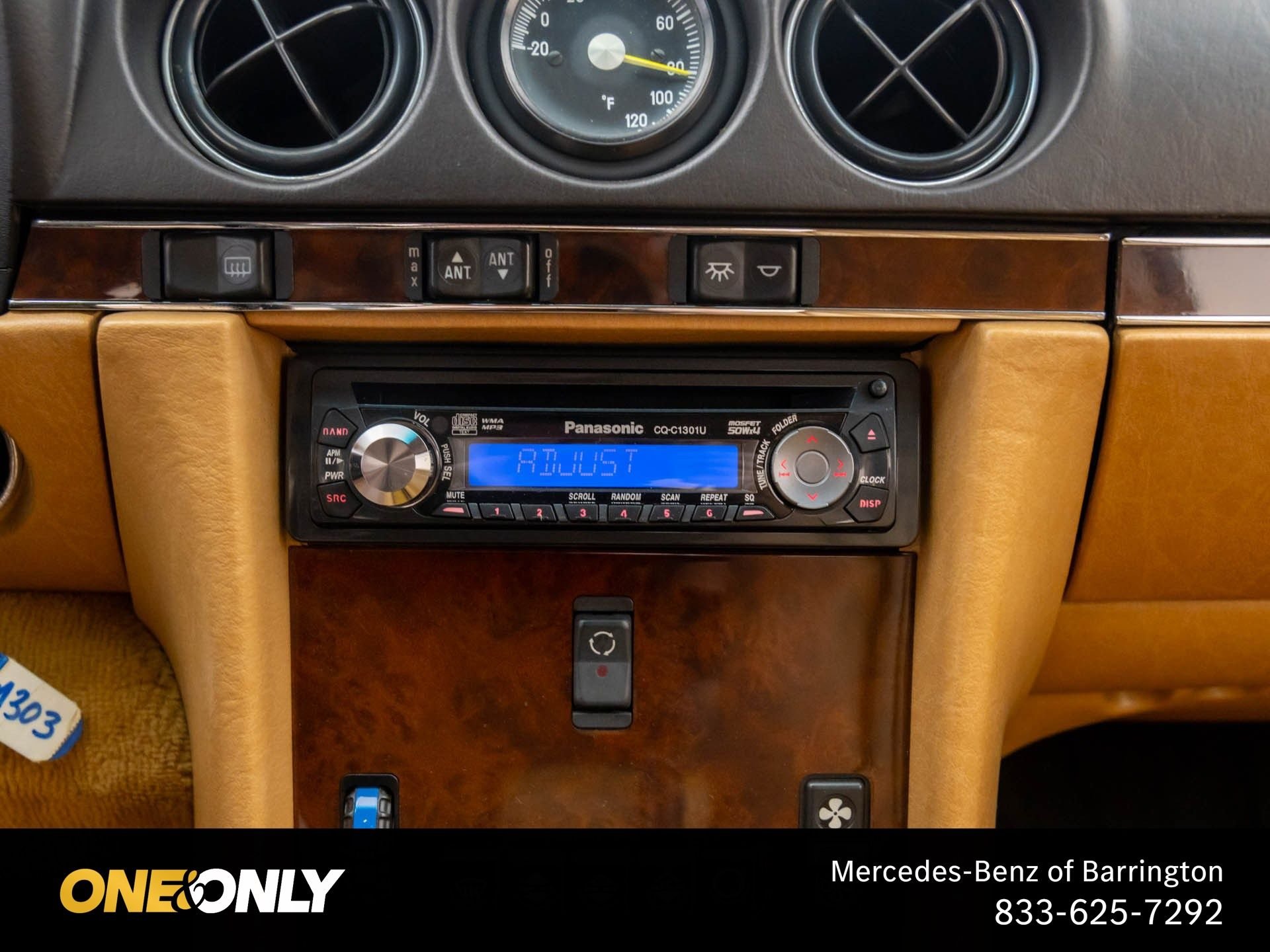Used 1987 Black Mercedes-Benz 560 SL image 23
