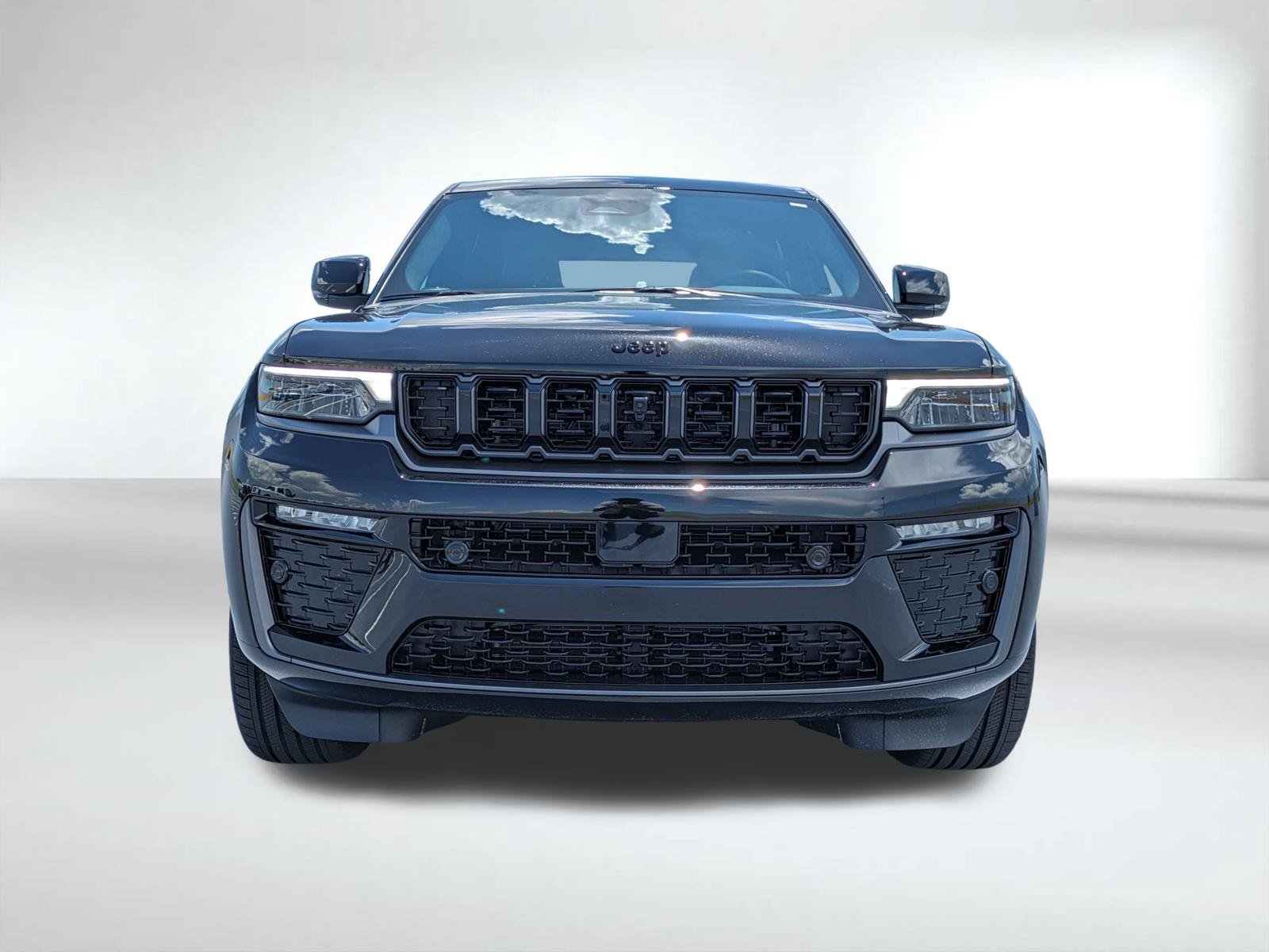 New 2026 Diamond Black Crystal Pearl-Coat Exterior Paint Jeep Summit image 8