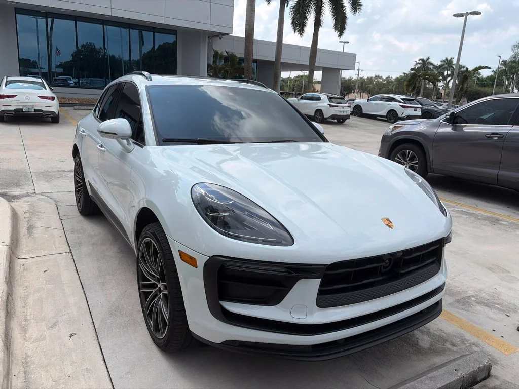 2024 Porsche Macan Base