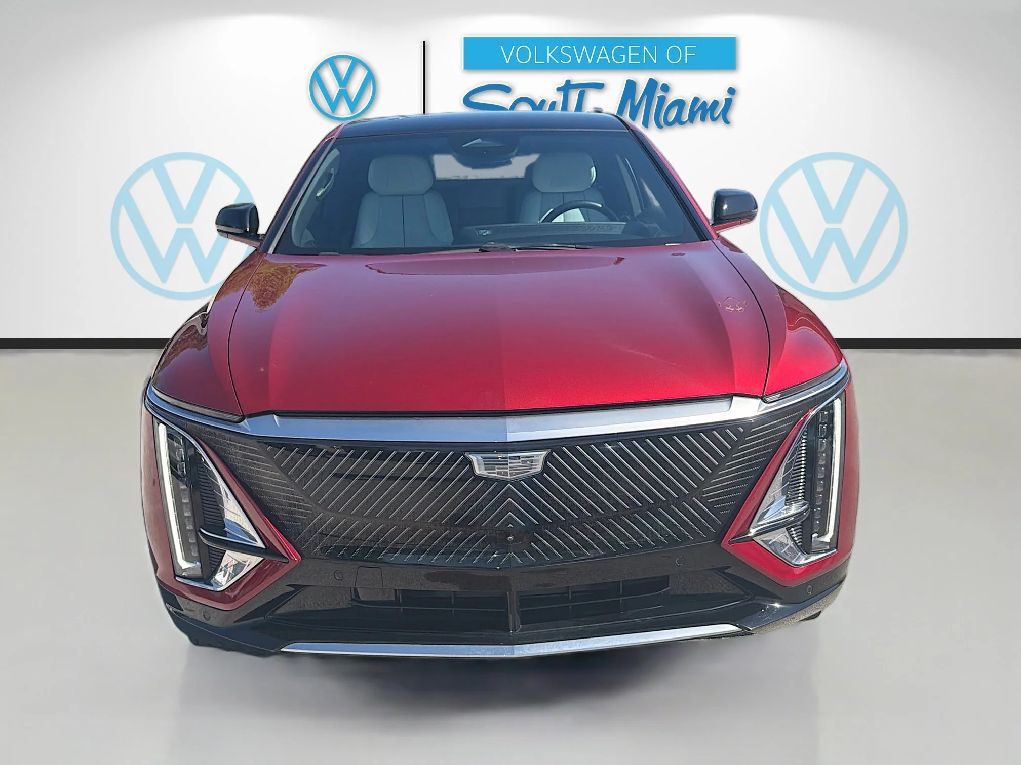 Used 2024 Cadillac LYRIQ Luxury 1 with VIN 1GYKPPRK8RZ111030 for sale in Miami, FL