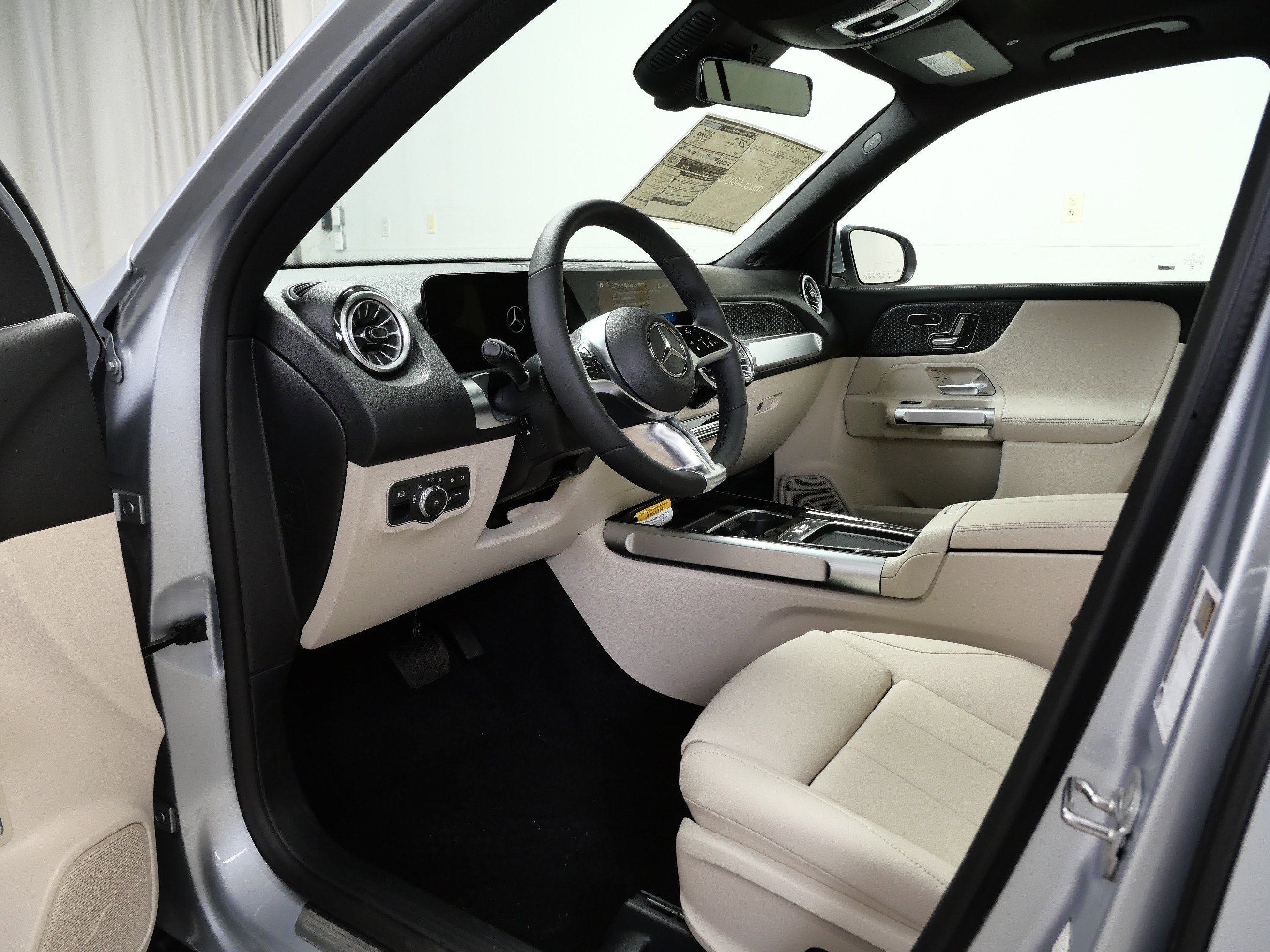 New 2026 Cirrus Silver Metallic Mercedes-Benz GLB 250 image 7