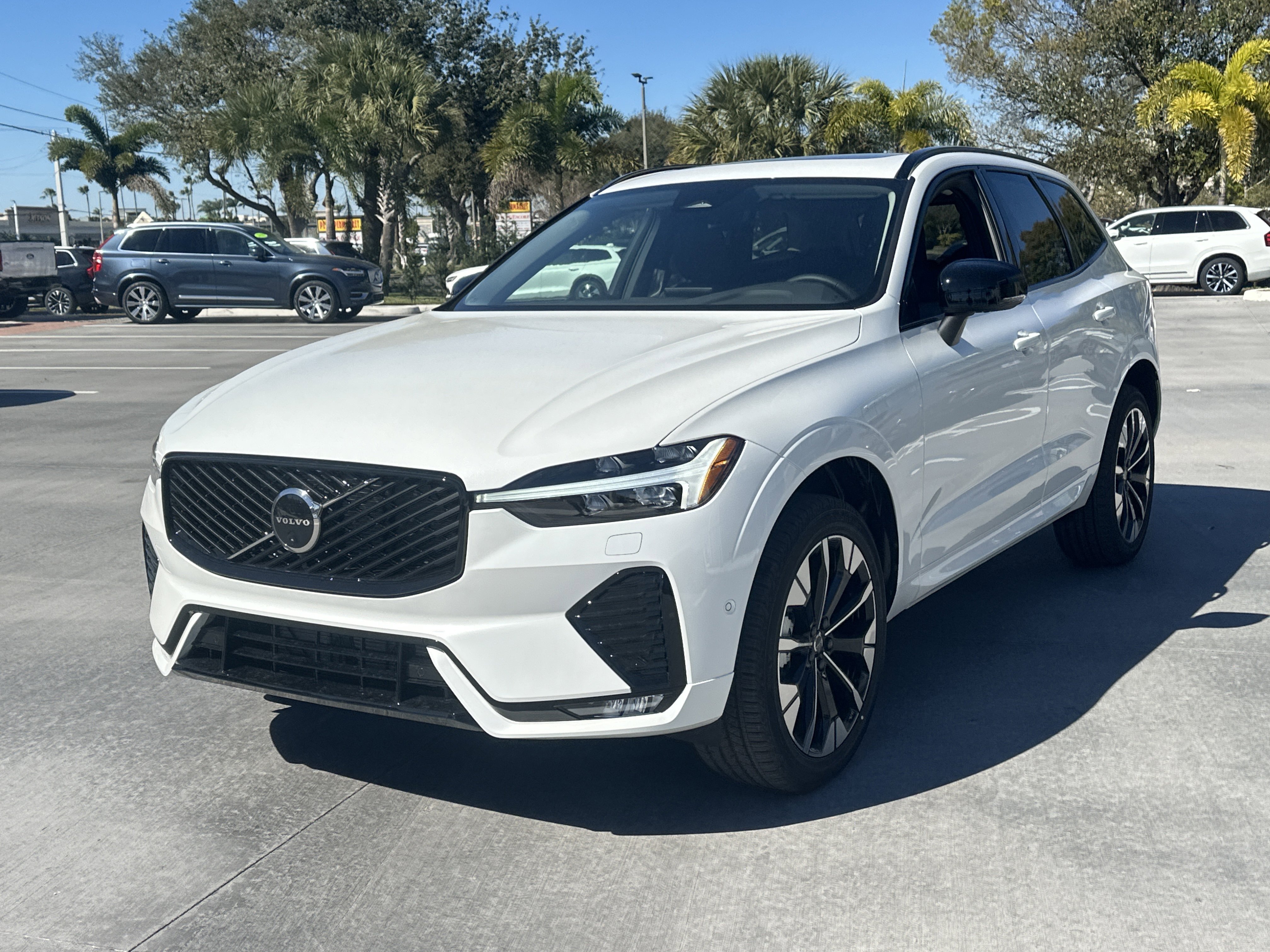 New 2026  Volvo Plus image 2