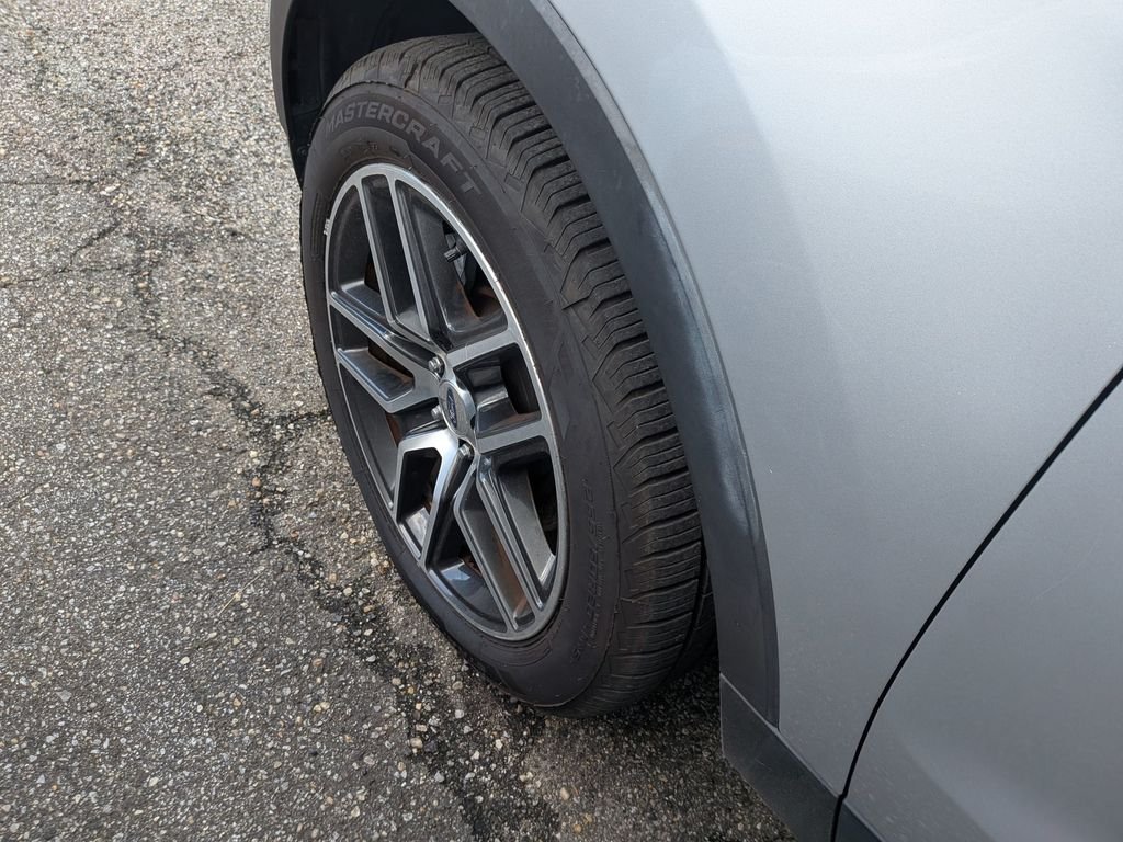 Used 2019 Silver Ford Sport image 6