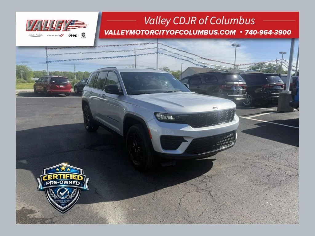 Certified Used 2024 Silver Jeep Altitude X image 1