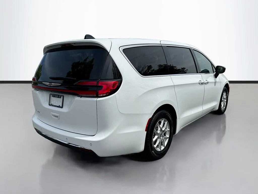 Used 2024 Bright White Clearcoat Chrysler Touring L image 8