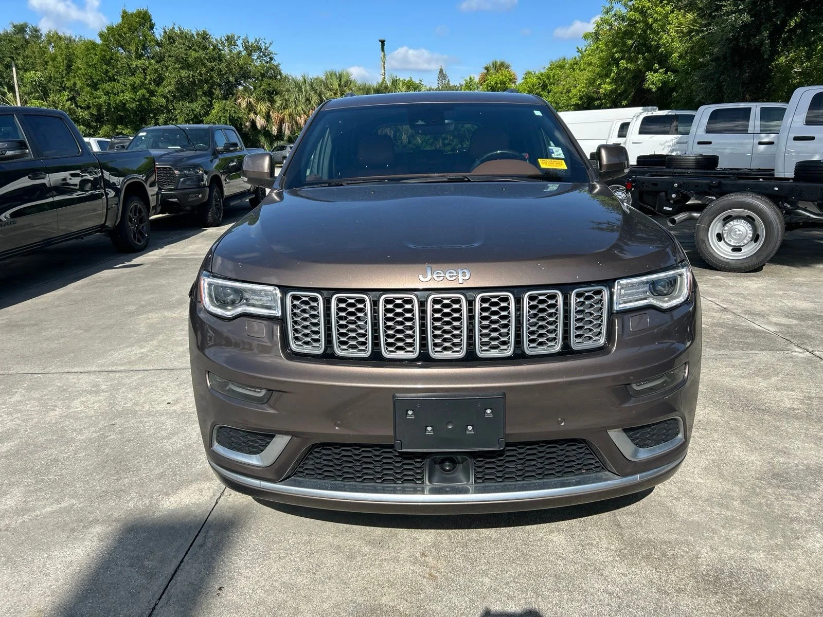 Used 2018 Brown Metallic Jeep Summit image 8