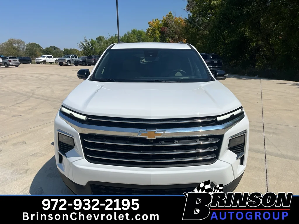 Used 2026 Summit White Chevrolet LT image 2