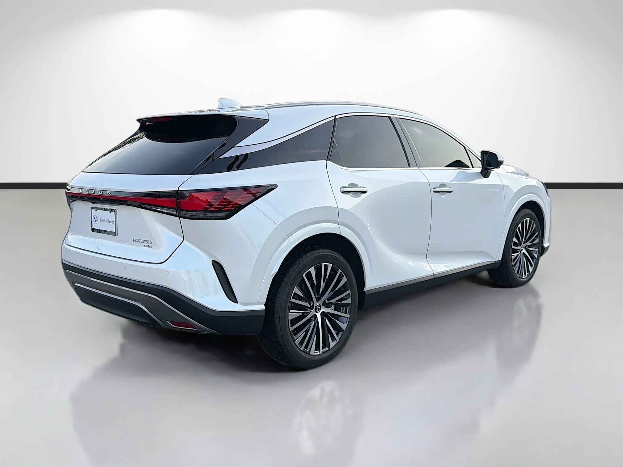 Used 2023 Eminent White Pearl Lexus RX 350 Premium Plus image 3