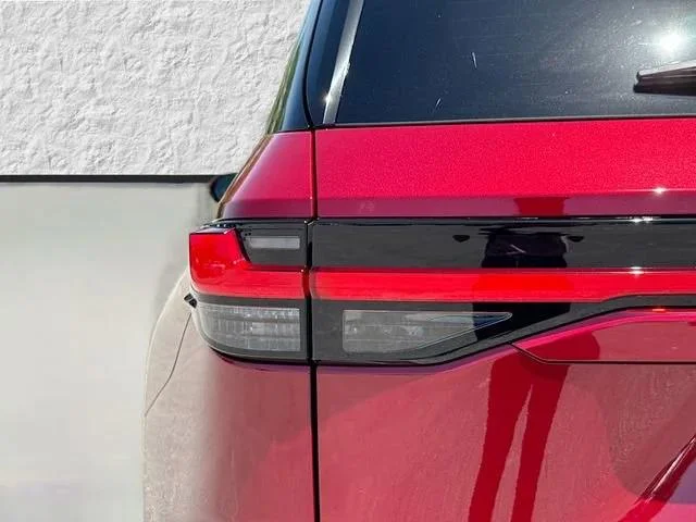 New 2026 Matador Red Mica Lexus PREMIUM image 17