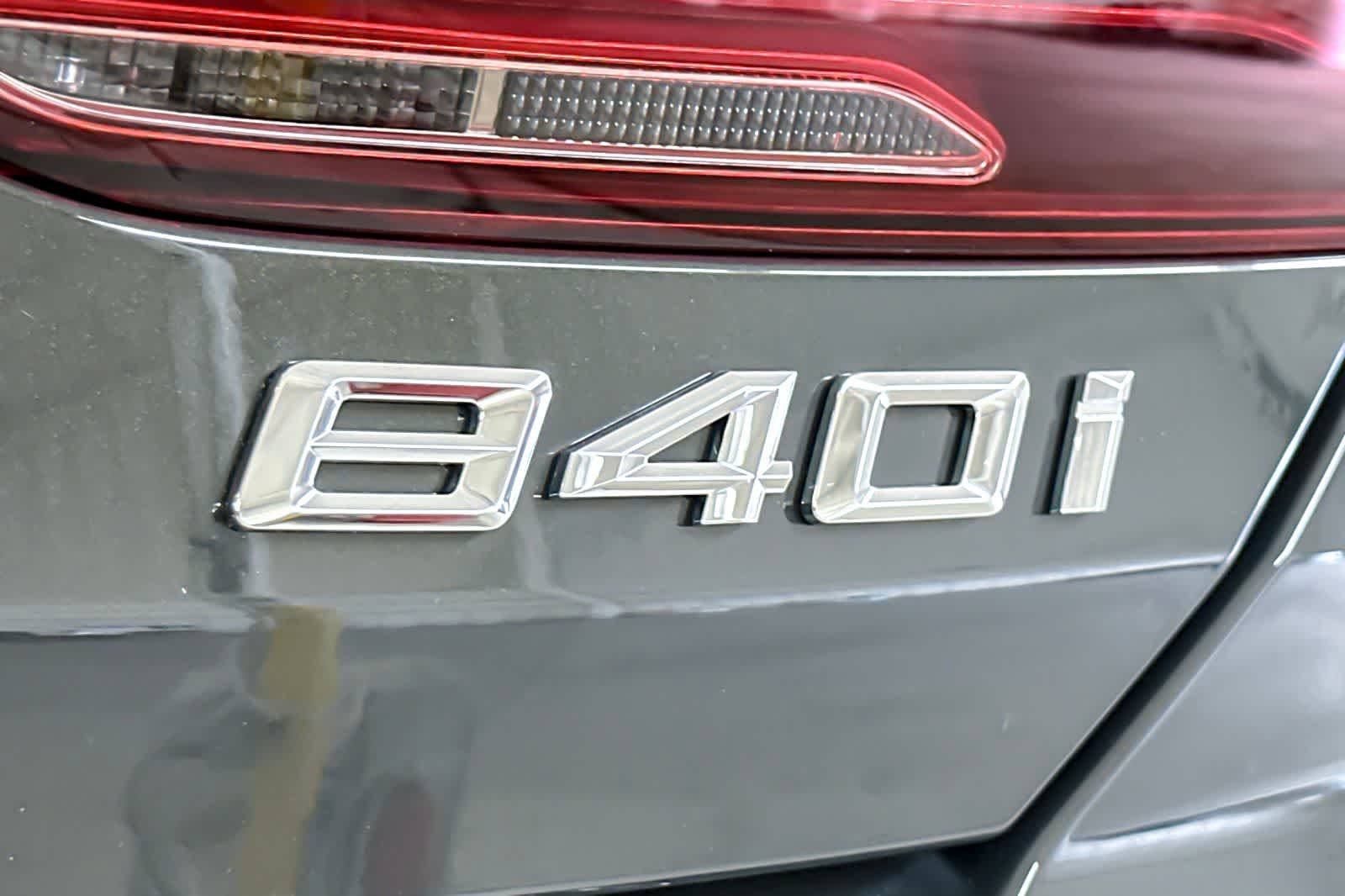 2026 BMW 8 Series 840i - Photo 25