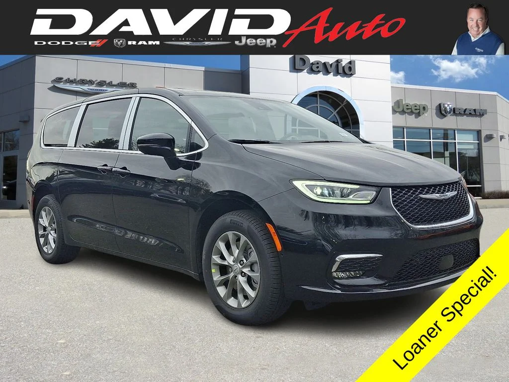 2026 Chrysler Pacifica Limited AWD's photo