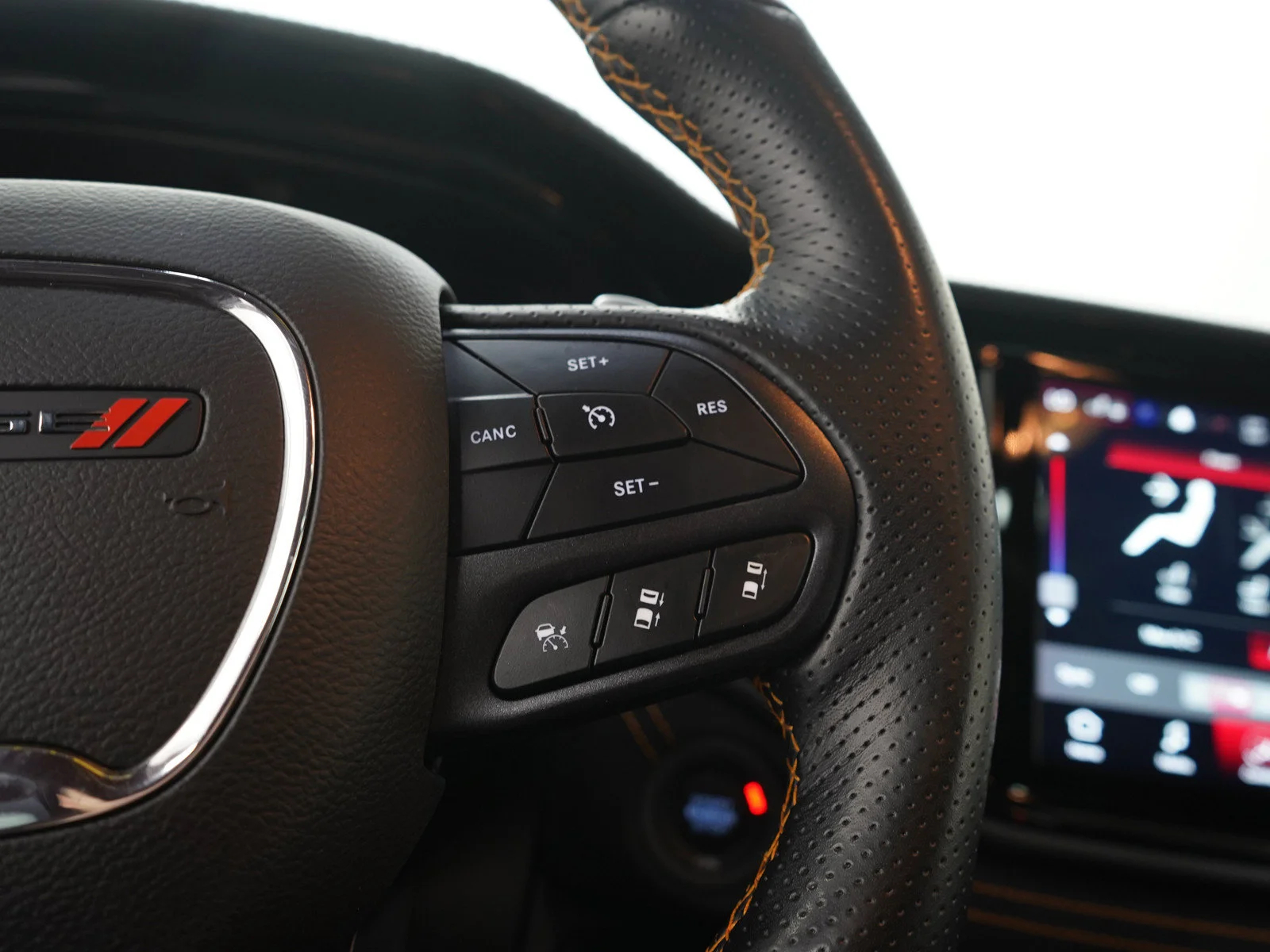 Used 2023 Vapor Gray Dodge R/T image 31