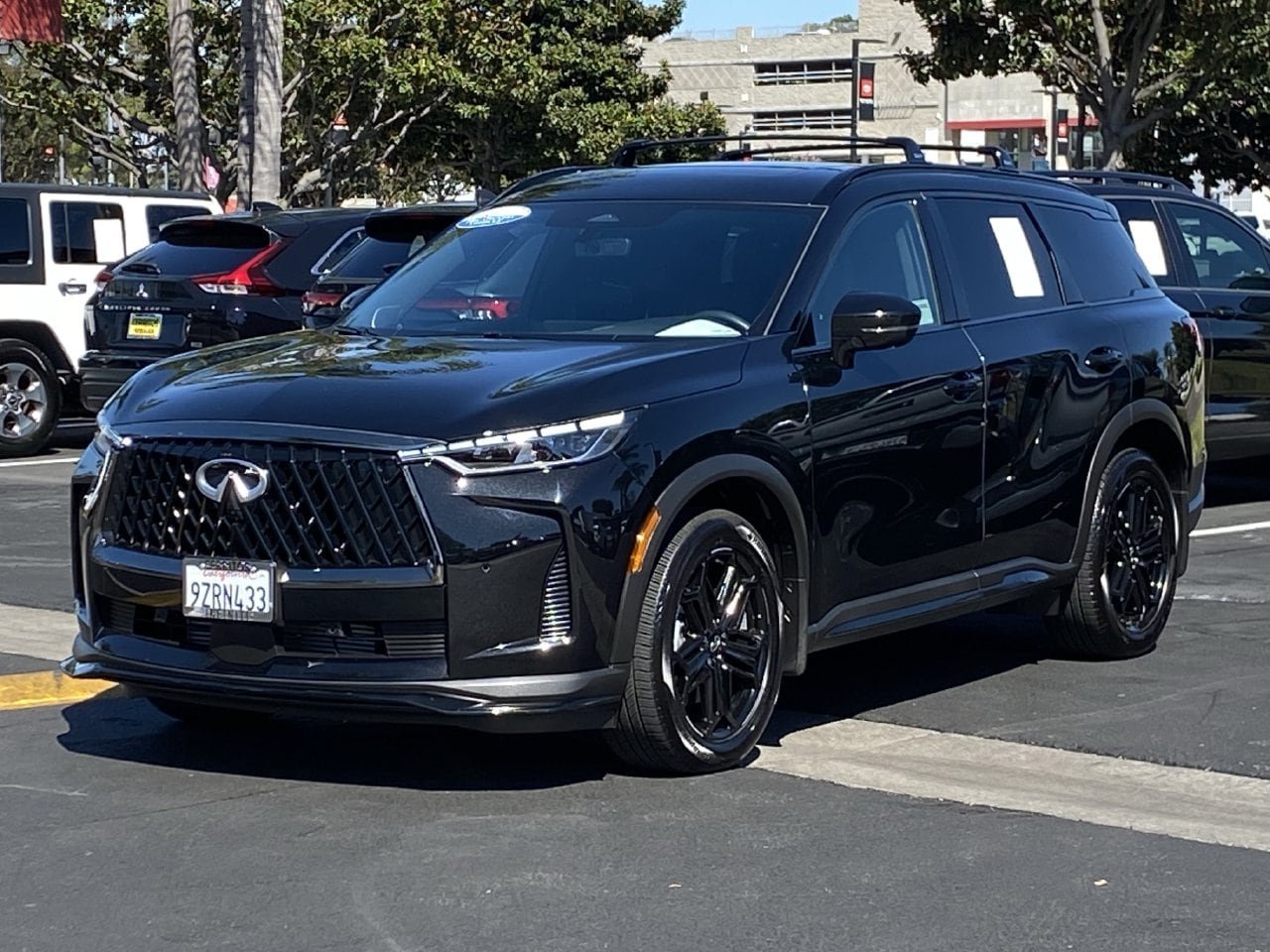 New 2027 Mineral Black INFINITI SPORT image 2