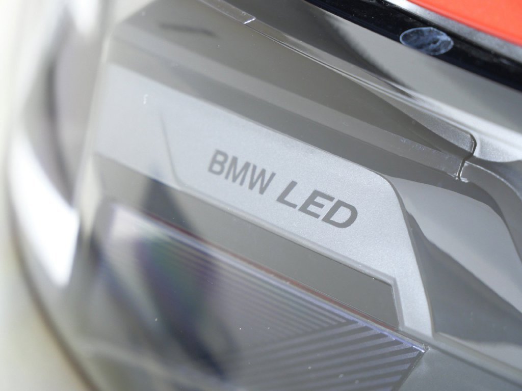 Used 2026 Vegas Red Metallic BMW 30 xDrive image 5