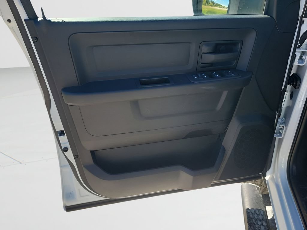 2026 RAM 3500 Tradesman - Photo 40